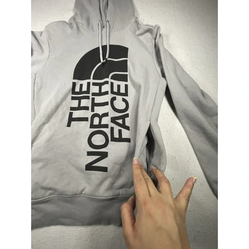 The North Face Hoodie Mens‎ Small Gray Pullover Logo Sweatshirt